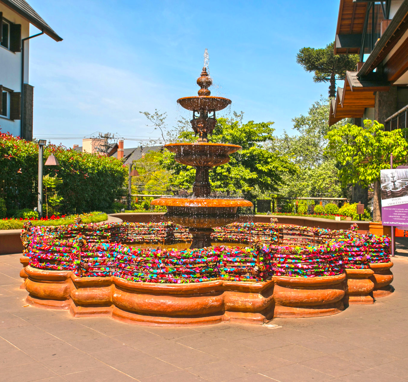 Lugares para tirar foto em Gramado: conheça a famosa Fonte do Amor Eterno